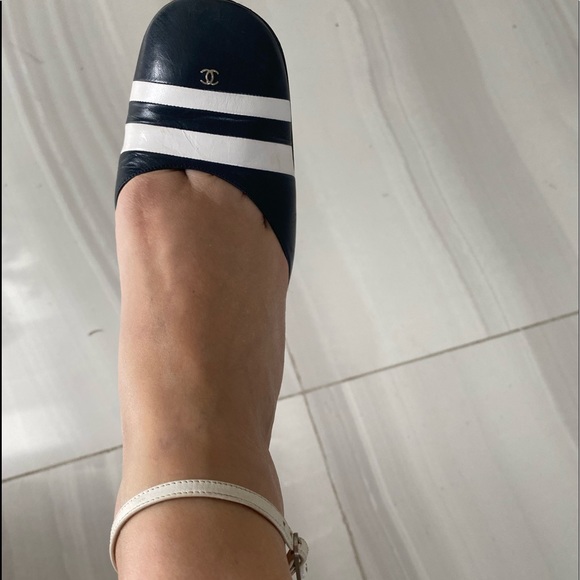 CHANEL shoes - Picture 9 of 9
